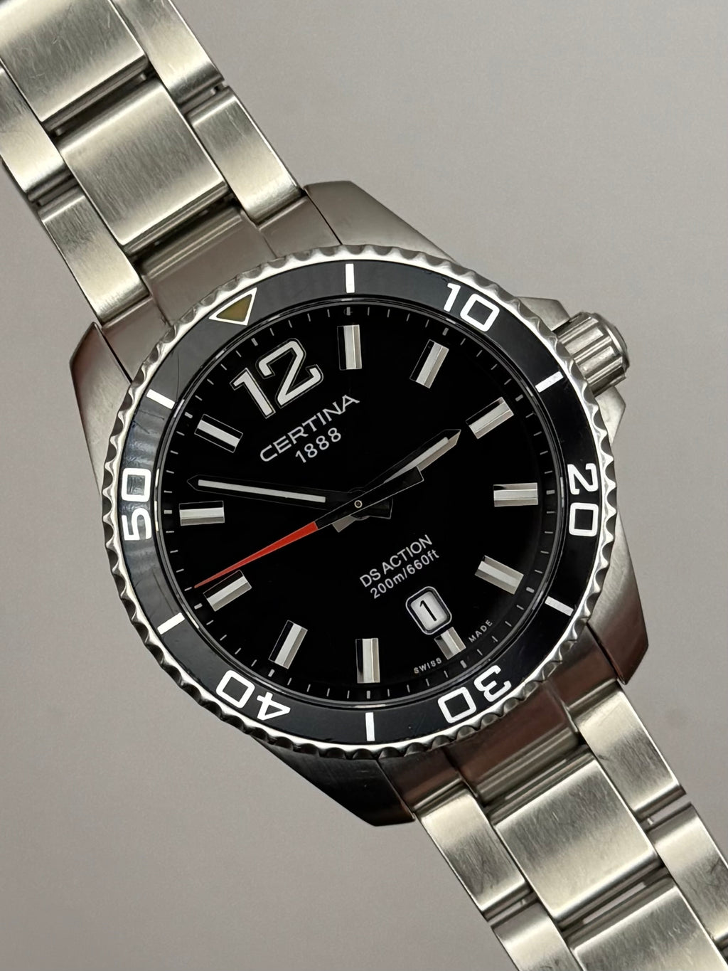 Certina C013.410.11.057.00 – DS Action

Swiss Made • sportowy diver • 200 m męski zegarek