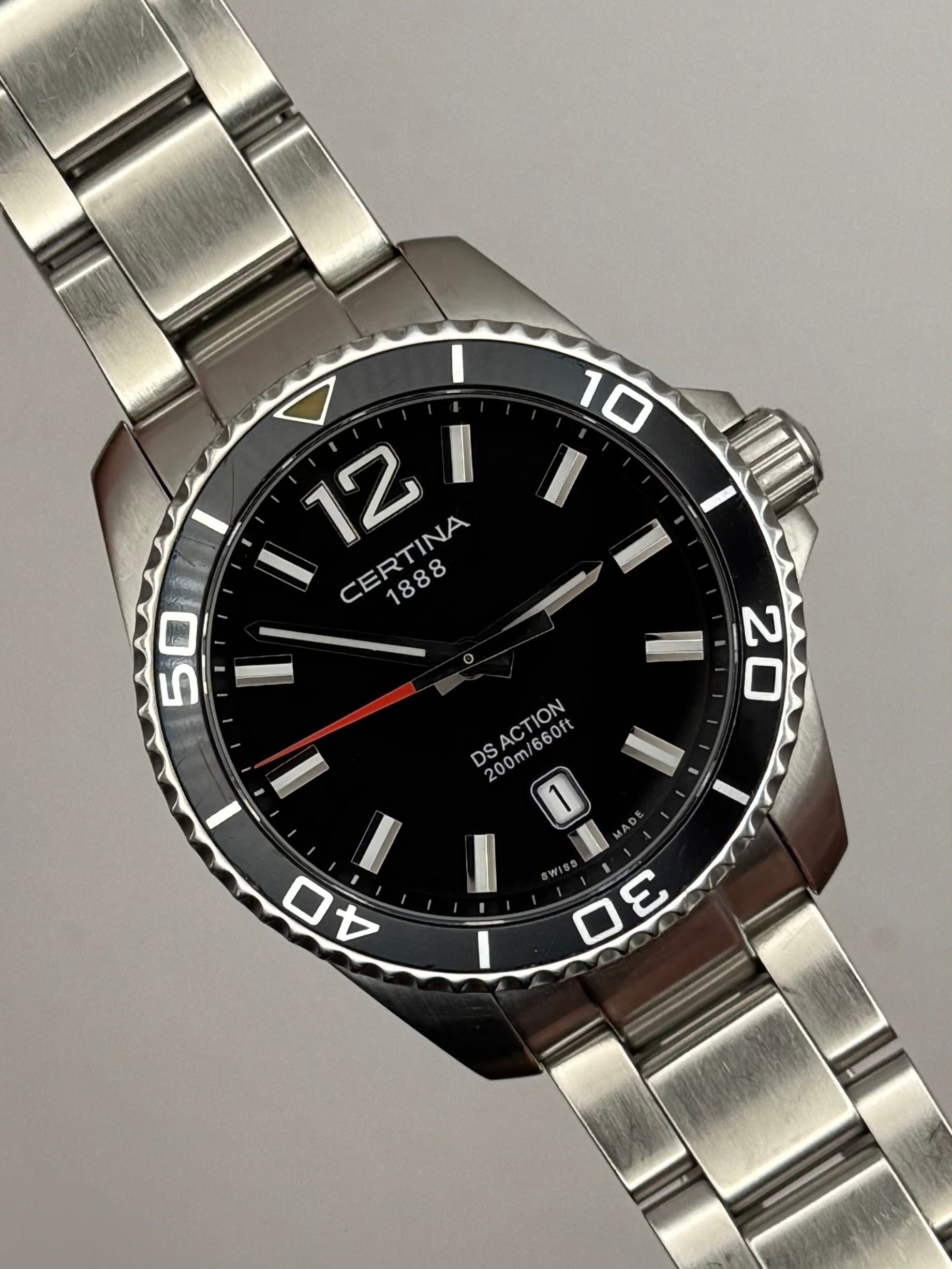 Certina C013.410.11.057.00 – DS Action

Swiss Made • sportowy diver • 200 m męski zegarek