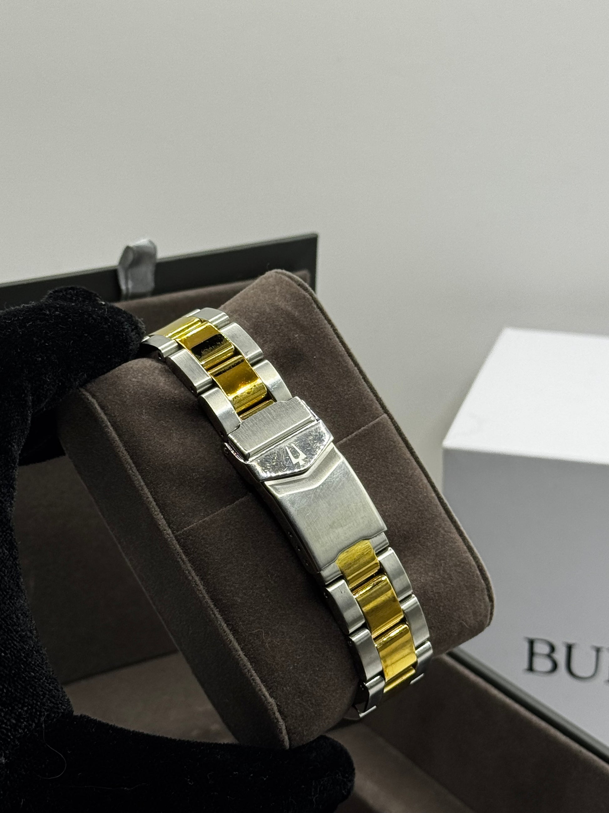 Bulova Daydate White Dial Two Tone 36MM Vintage