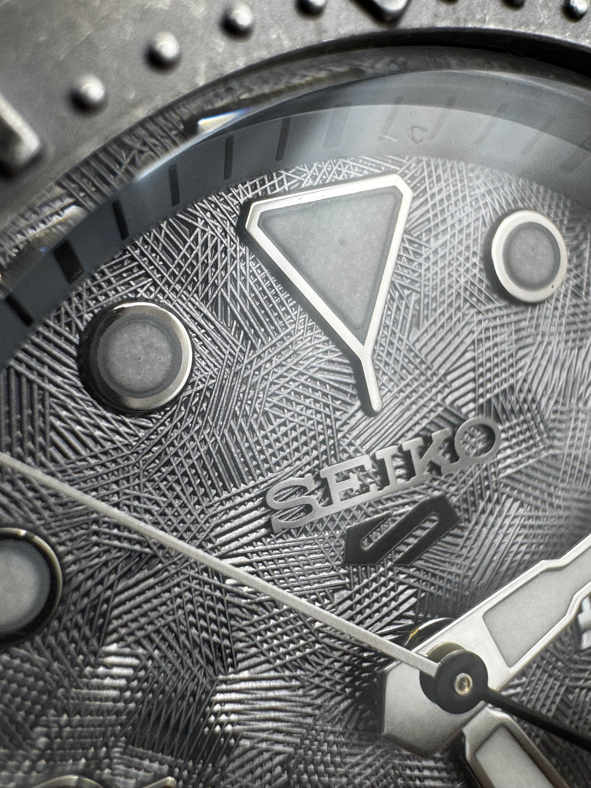 Seiko SRPE79K1 – Automatic
Stal Szara tarcza Day-Date Seiko 5 Sports diver
