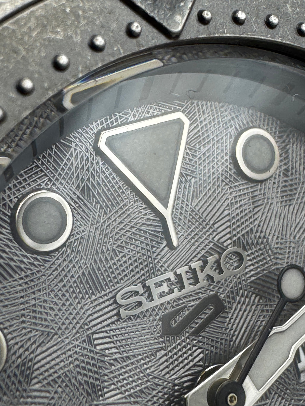 Seiko SRPE79K1 – Automatic
Stal Szara tarcza Day-Date Seiko 5 Sports diver
