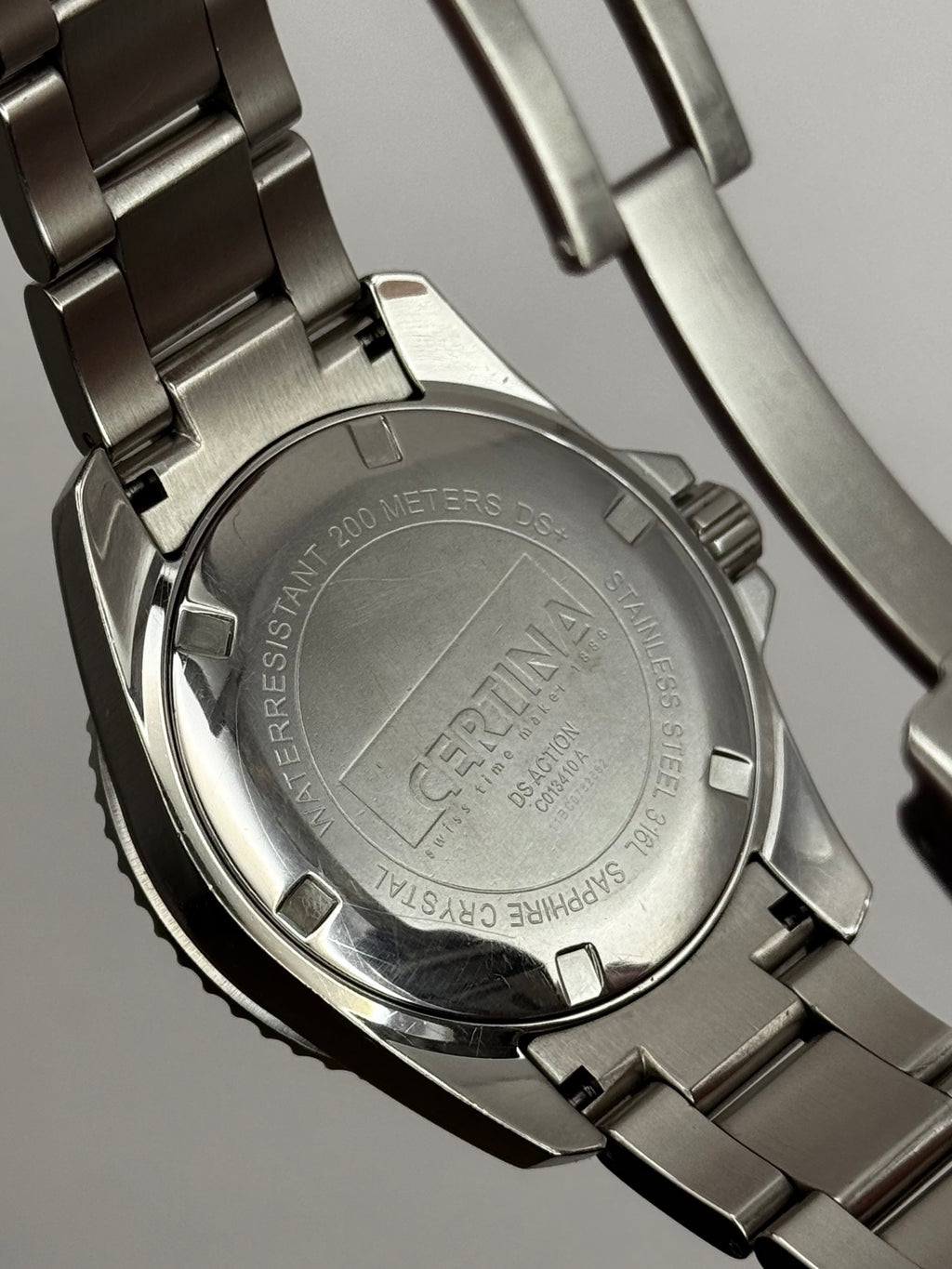 Certina C013.410.11.057.00 – DS Action

Swiss Made • sportowy diver • 200 m męski zegarek