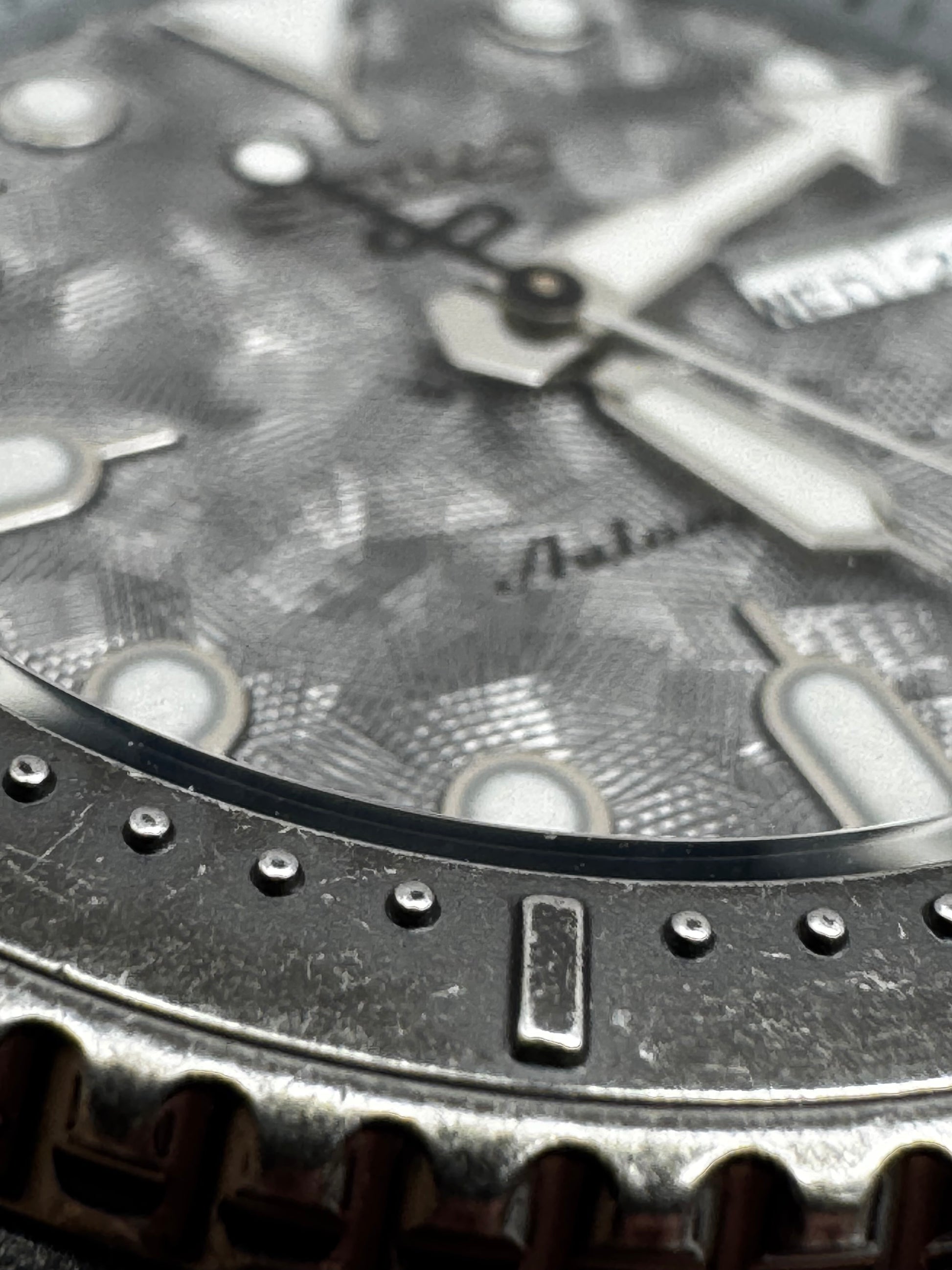 Seiko SRPE79K1 – Automatic
Stal Szara tarcza Day-Date Seiko 5 Sports diver