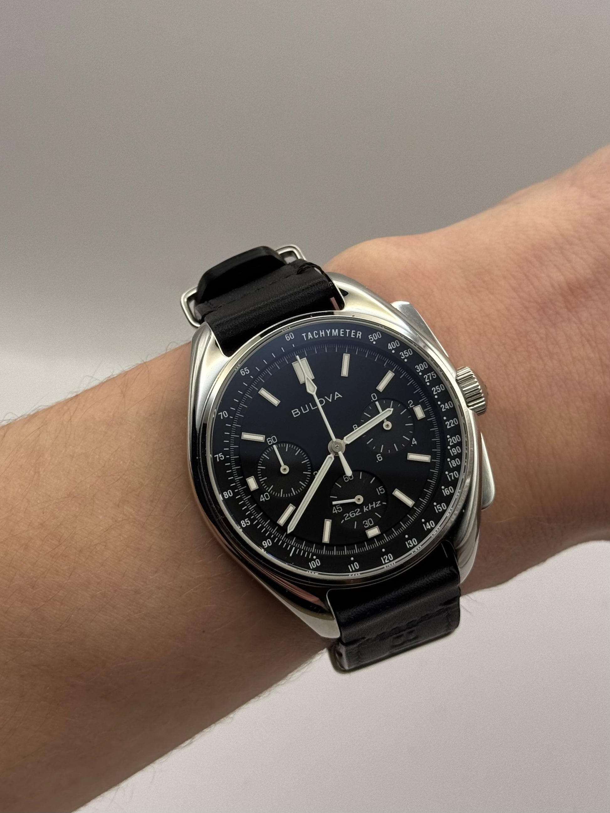 Bulova Lunar Pilot 96A225
Chronograf • 262 kHz • Apollo 15 45MM męski zegarek
