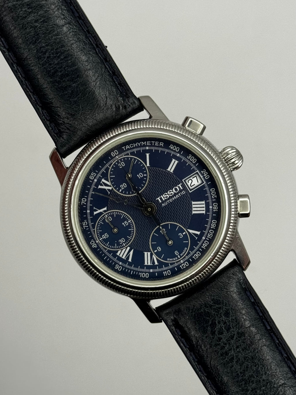 Tissot v560 bridgeport navy chrono dial automatic 39mm
