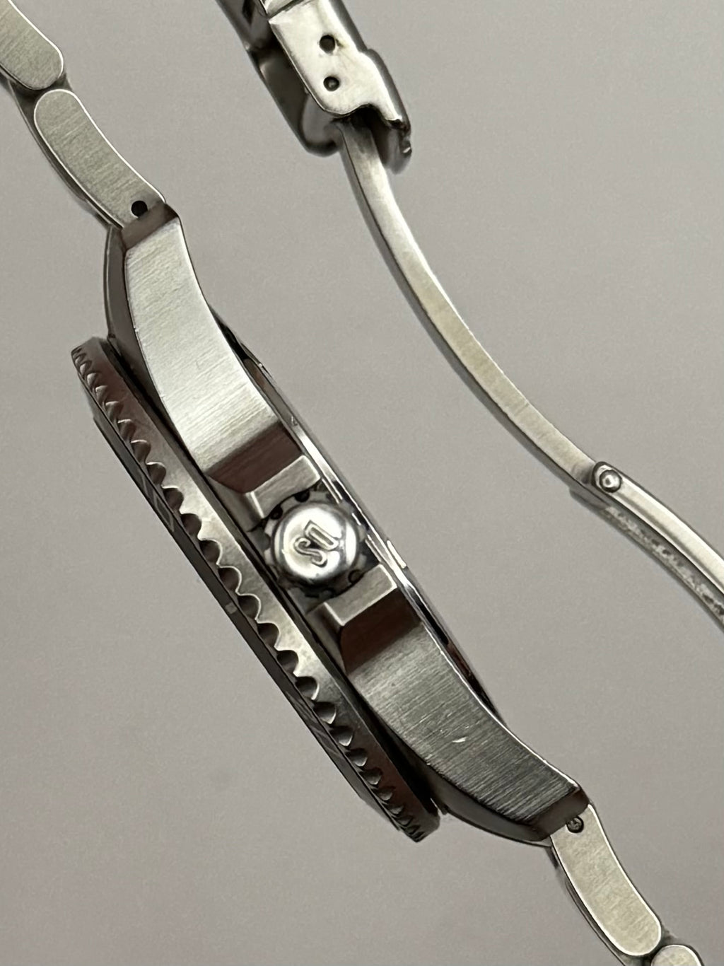 Certina C013.410.11.057.00 – DS Action

Swiss Made • sportowy diver • 200 m męski zegarek