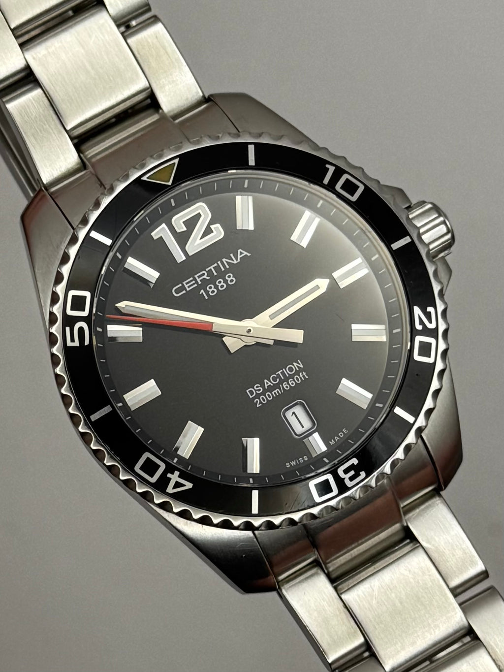Certina C013.410.11.057.00 – DS Action

Swiss Made • sportowy diver • 200 m męski zegarek